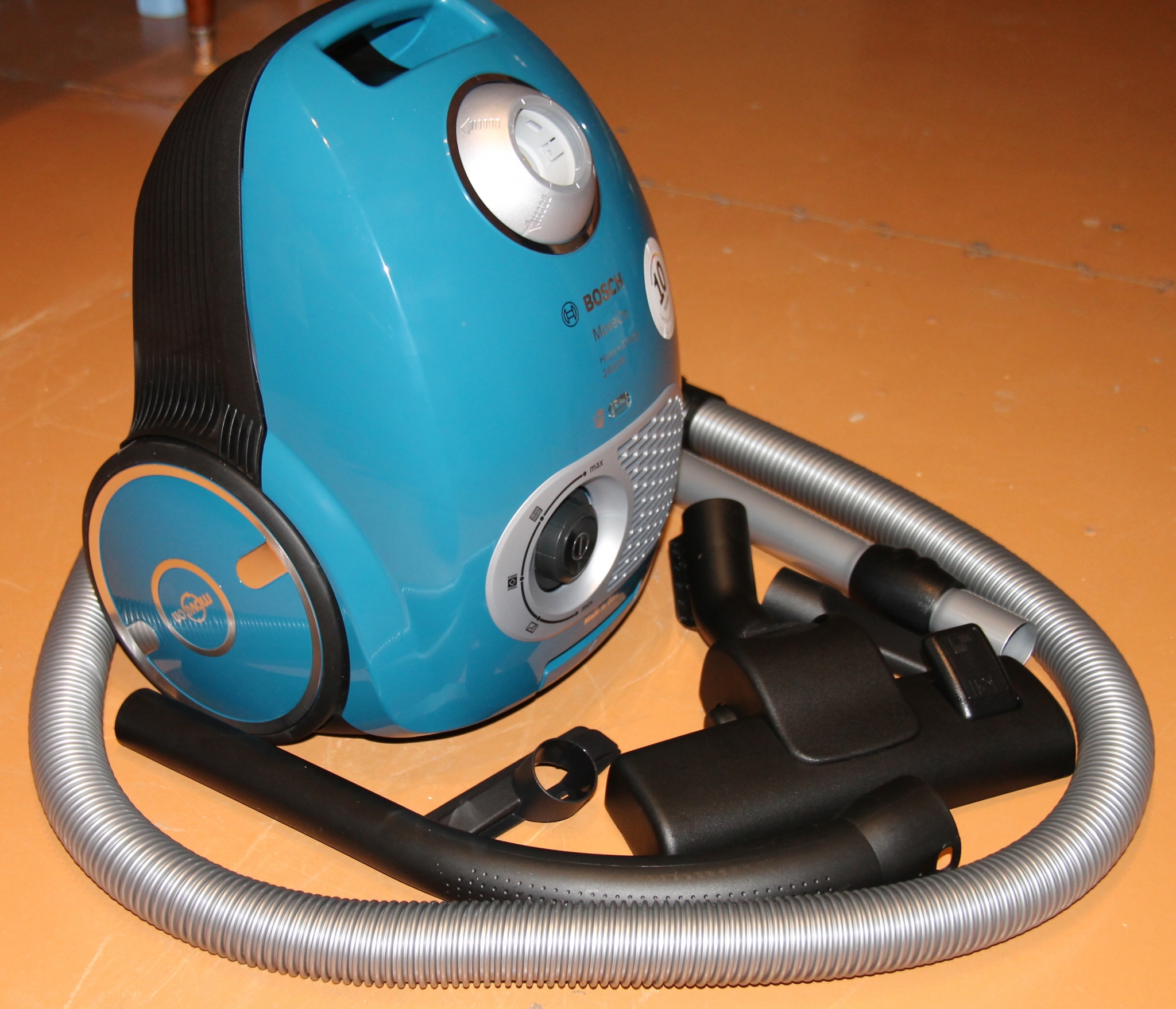 مشخصات جاروبرقی کیسه دار بوش مدل Bosch vacuum cleaner BGL35MOV27